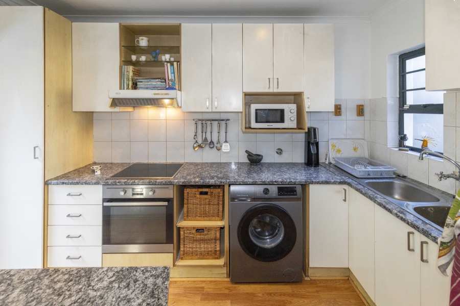 2 Bedroom Property for Sale in Claremont Western Cape